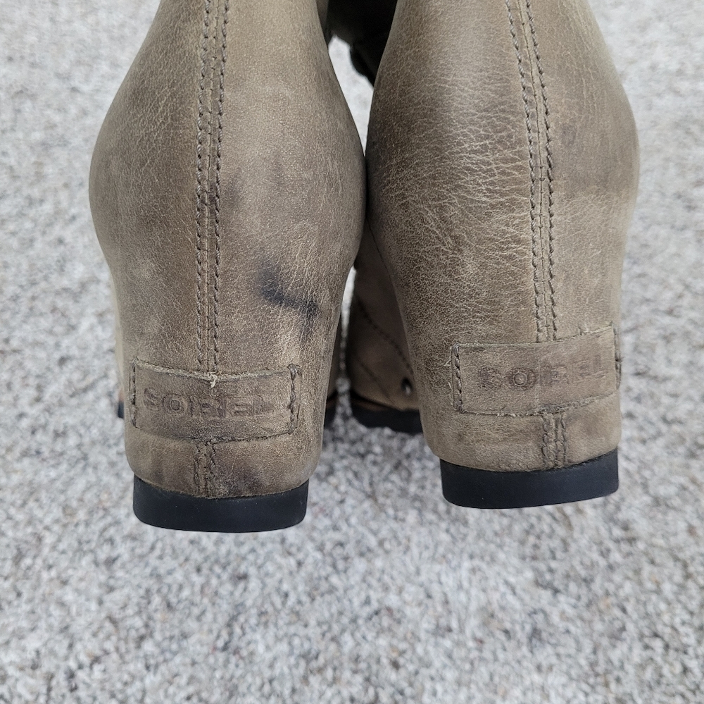 Sorel Joan of Arctic Wedge Mid Boots - Picture 6 of 9